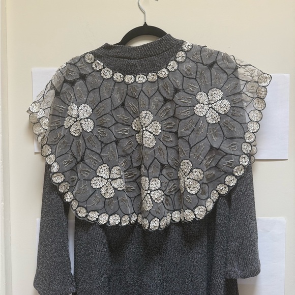 Source Unknown Black and Silver Floral Cape/Collar  with lots of beading - Picture 2 of 9